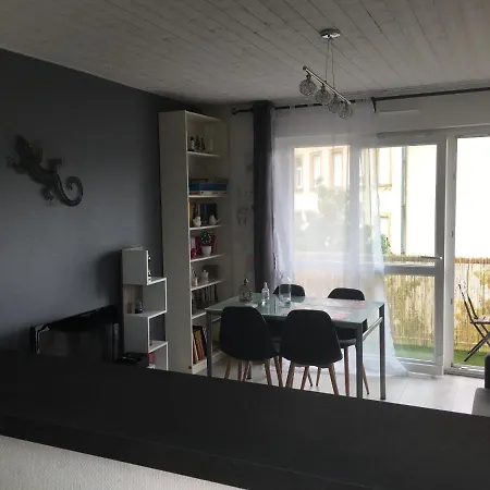 2 Pieces - Quartier Calme - Parking Gratuit Apartment Metz Exterior photo