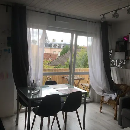2 Pieces - Quartier Calme - Parking Gratuit Apartment Metz Exterior photo